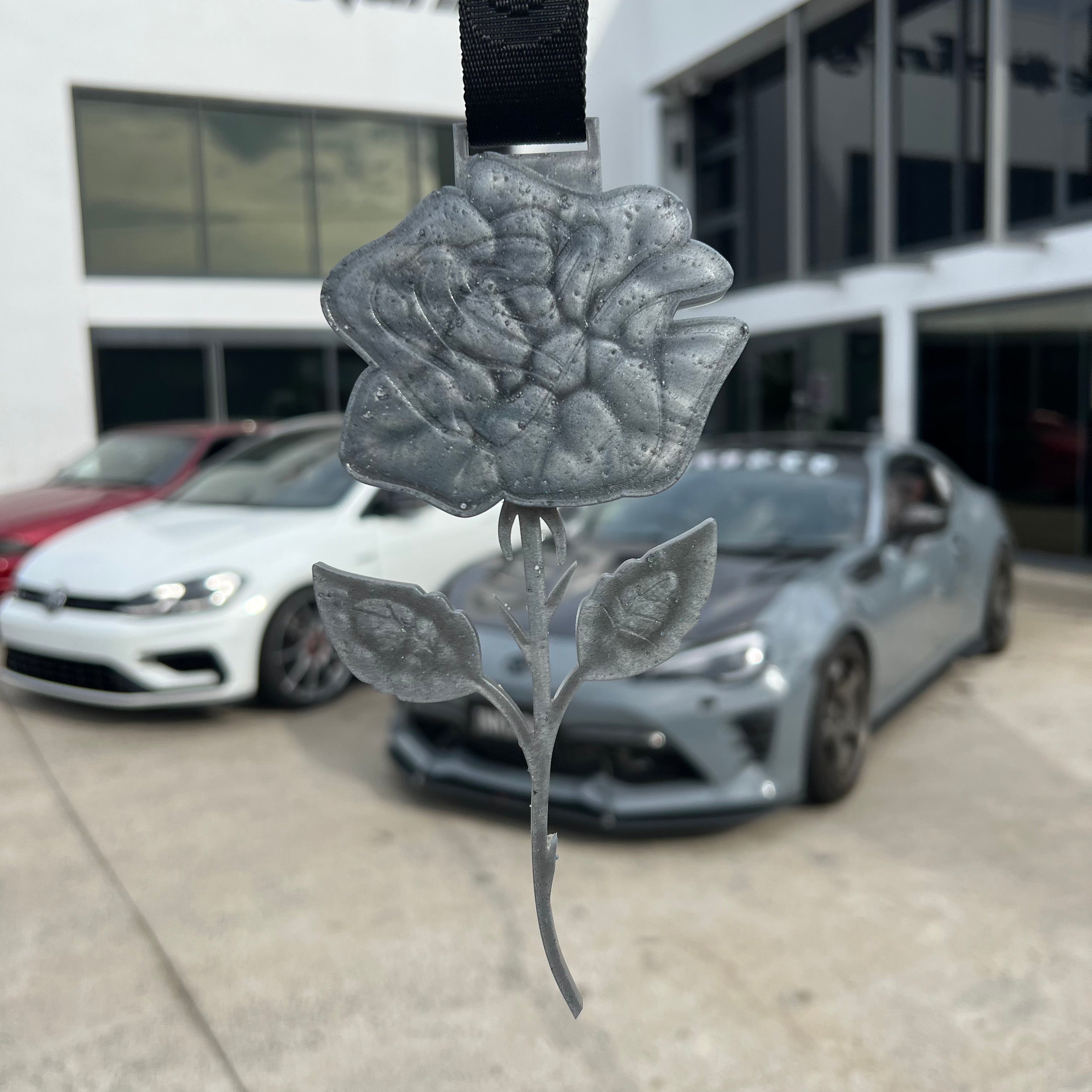 Rose Resin Tsurikawa